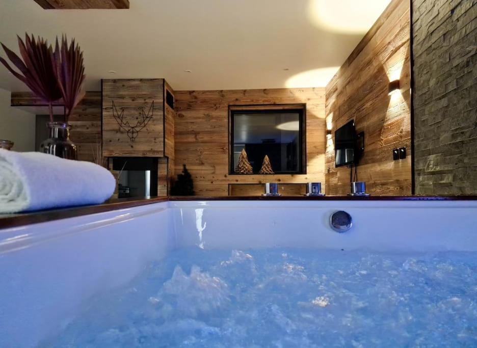Le Enecy - Spa - Coeur Vieille Ville Annecy Exteriör bild